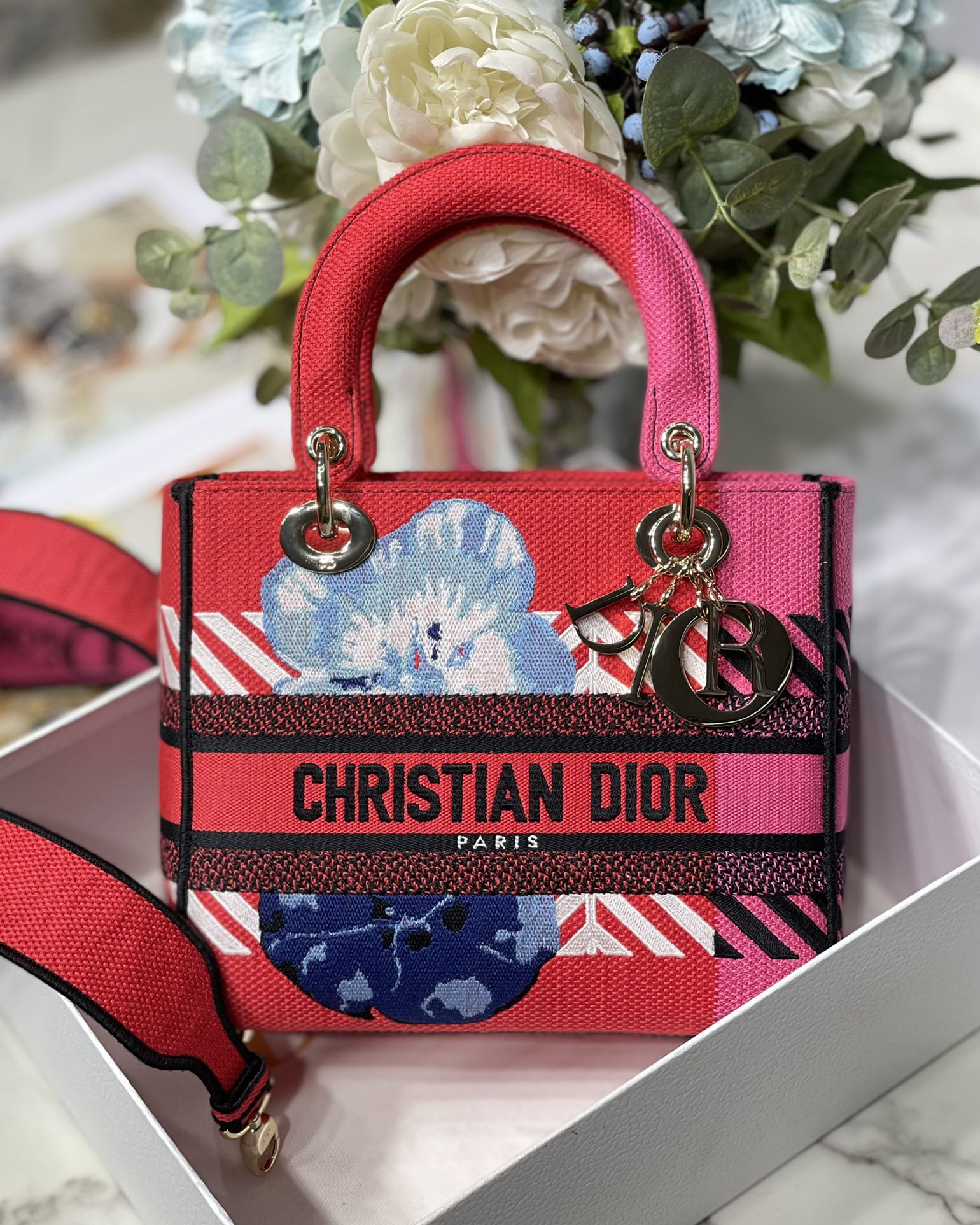 Dior Lady D вышивка ткань сумка
