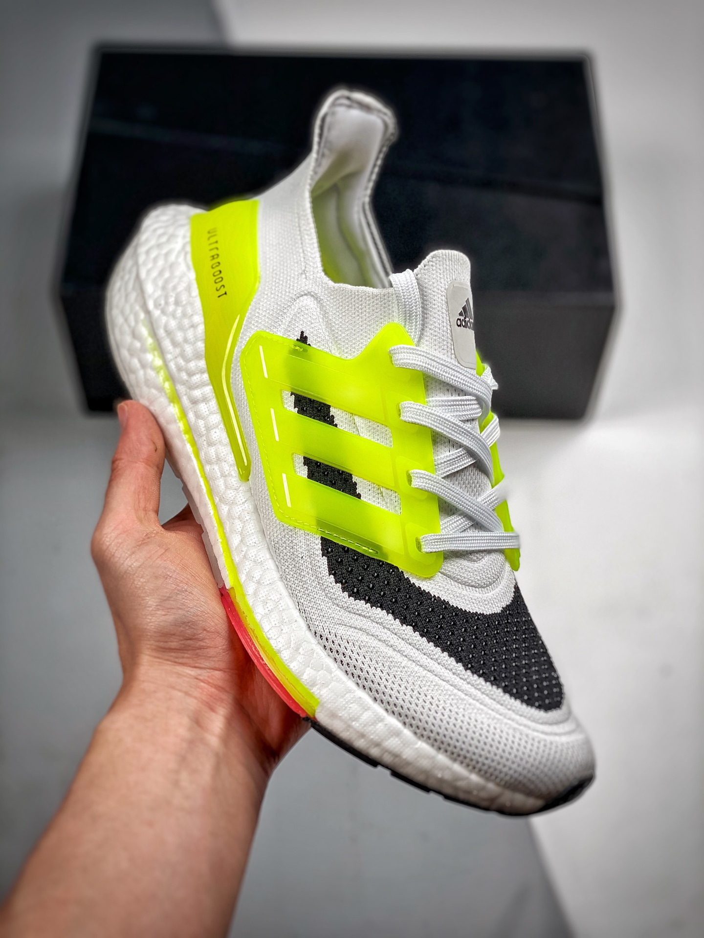 -2 Ultra Boost 8.0 Verde fluorescente, lanzamiento simultáneo en tienda, fotos reales en primer lanzamiento. En compara…