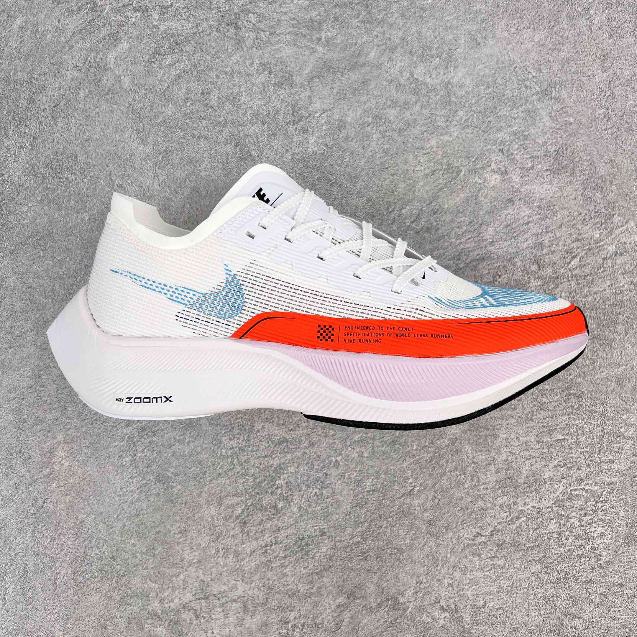 ＃纯原福利 NK ZoomX Vaporfly Next% 马拉松二代跑鞋 细节整体升级 这款next%和上一款4%的鞋最大区的别于在鞋面面料 鞋面使用了全新 Vaporweave 科技 这种类似蝉翼的材质相比 Flyknit 更加轻薄透气 非对称的鞋带系统和泡棉护垫的加入令舒适度更高 鞋头辅以超大的 Swoosh 点缀 再配上流线型外观设计 时尚感十足 尺码：36 36.5 37.5 38 38.5 39 40 40.5 41 42 42.5 43 44 44.5 45-选品中心