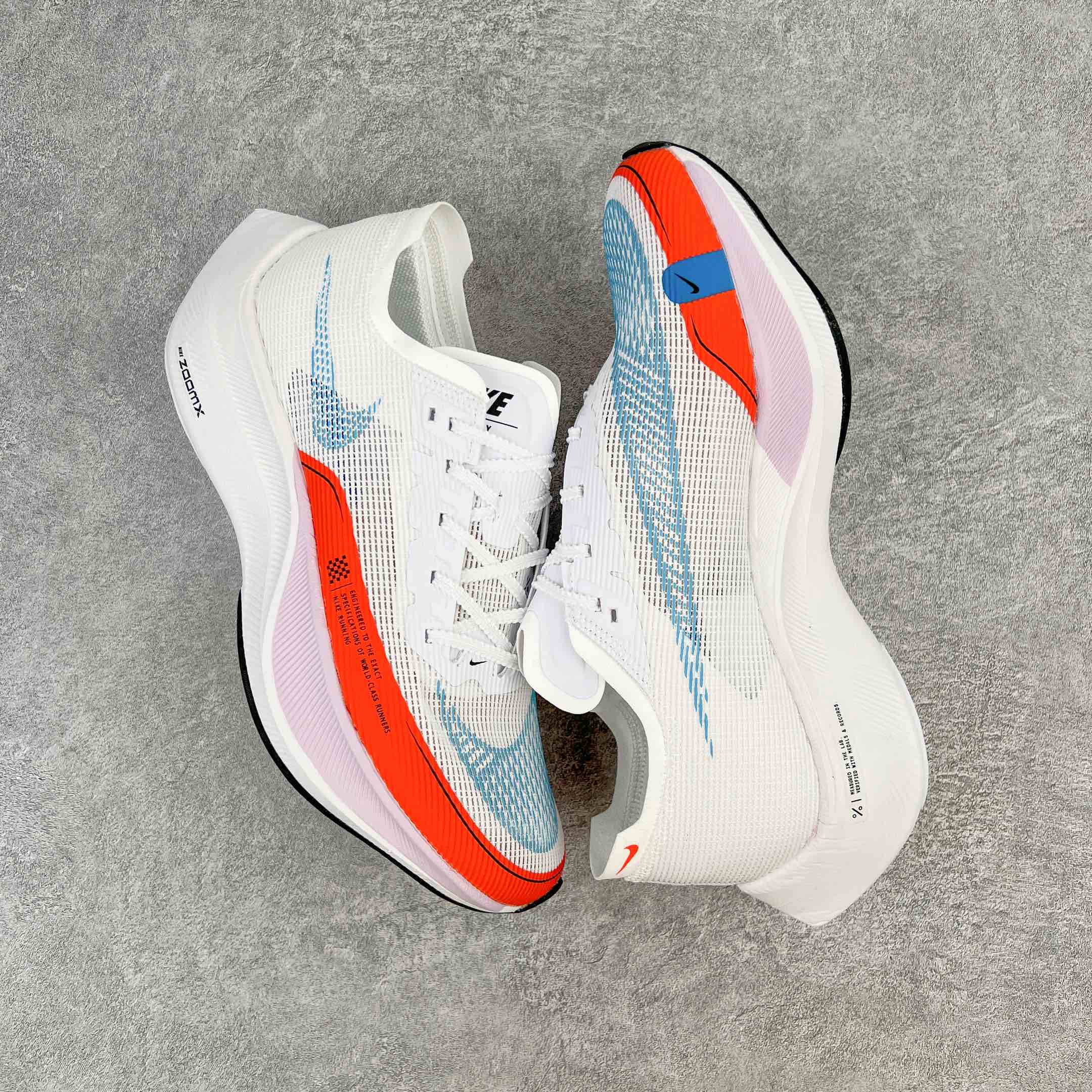 图片[3]-＃纯原福利 NK ZoomX Vaporfly Next% 马拉松二代跑鞋 细节整体升级 这款next%和上一款4%的鞋最大区的别于在鞋面面料 鞋面使用了全新 Vaporweave 科技 这种类似蝉翼的材质相比 Flyknit 更加轻薄透气 非对称的鞋带系统和泡棉护垫的加入令舒适度更高 鞋头辅以超大的 Swoosh 点缀 再配上流线型外观设计 时尚感十足 尺码：36 36.5 37.5 38 38.5 39 40 40.5 41 42 42.5 43 44 44.5 45-选品中心