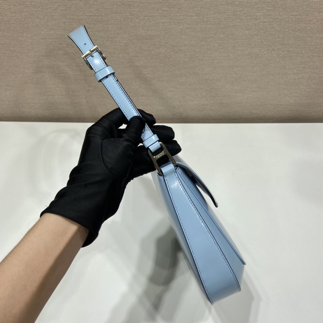 PRADA普拉达新款中古腋下包/大号翻盖包1BD303