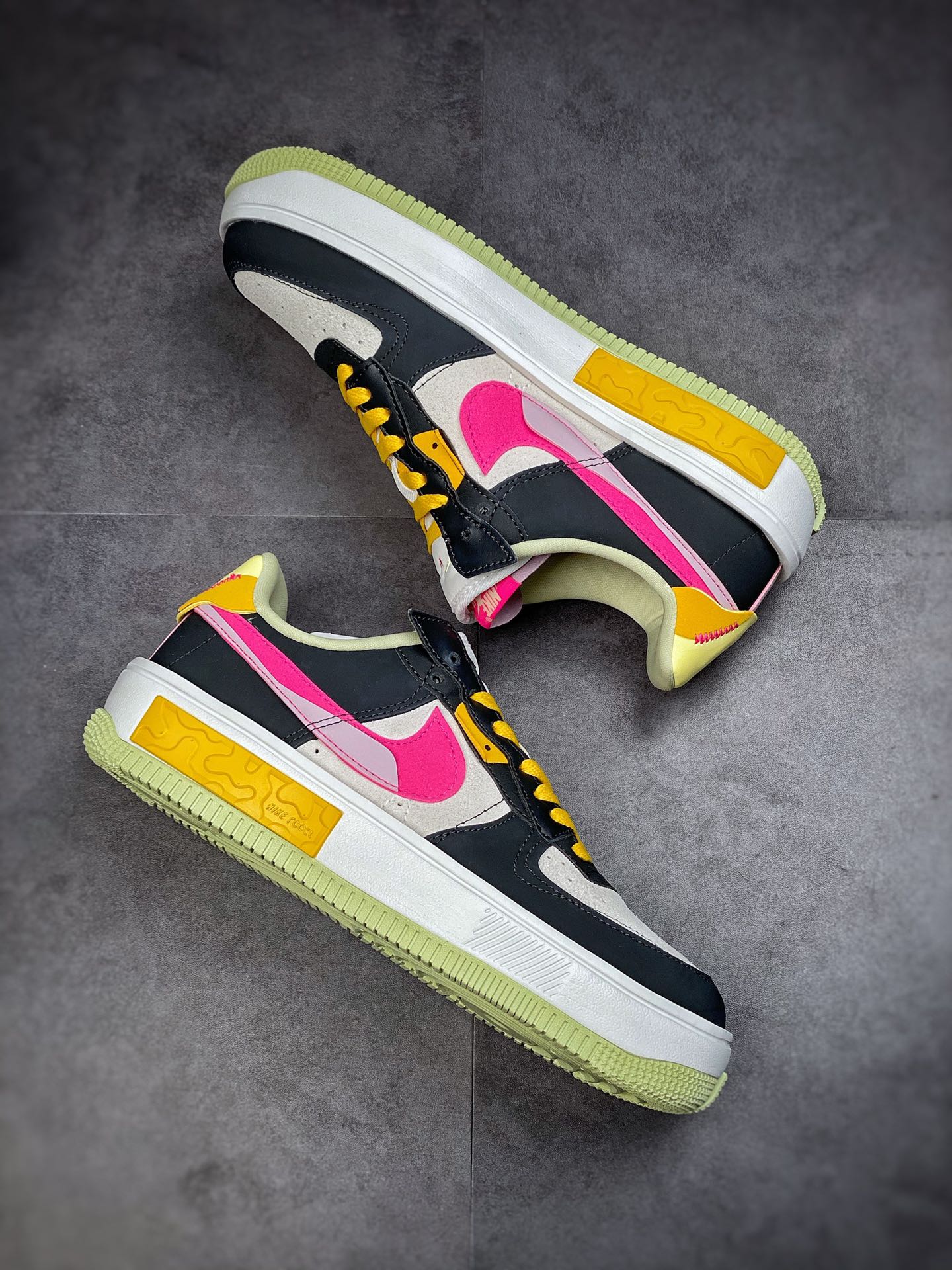 220 Nike Air Force 1 Fontanka “黑白粉” 空军丰塔卡系列 DR7880-001