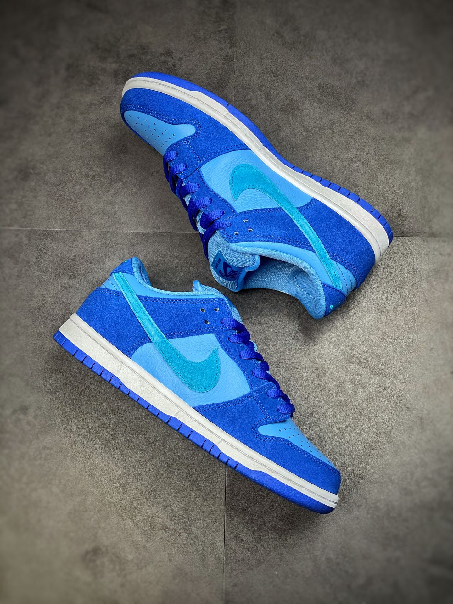 280 Nike SB Dunk Low Blue Raspberry 蓝树莓 DM0807-400