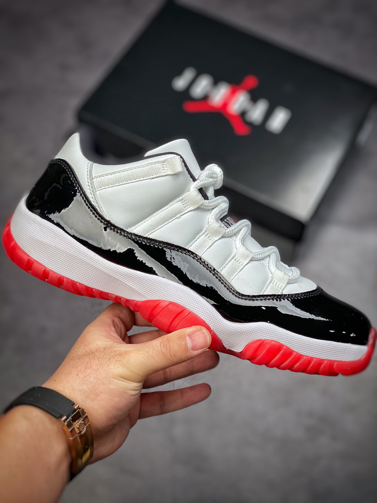 330 #完美打造 Air Jordan AJ11 Low 黑红康扣 AV2187-160