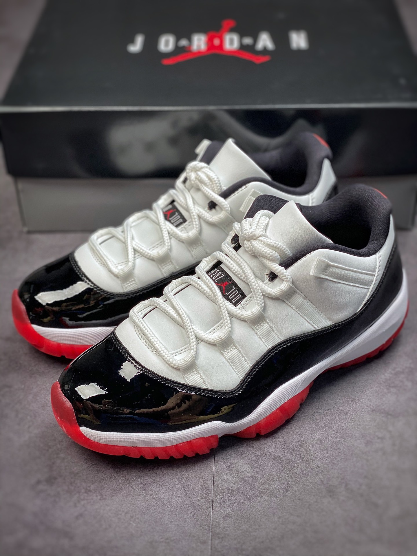 330 #完美打造 Air Jordan AJ11 Low 黑红康扣 AV2187-160