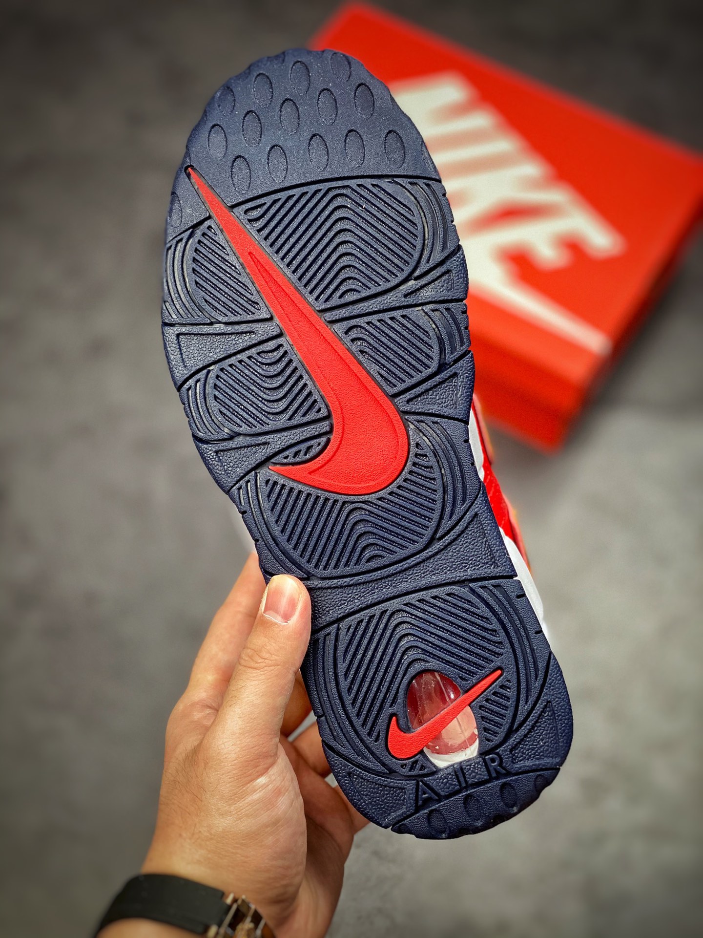 260 【定制球鞋】Nike Air More Uptempo(GS)大Air 虎年新年定制虎纹祥云高帮复古篮球鞋 CZ7885-100