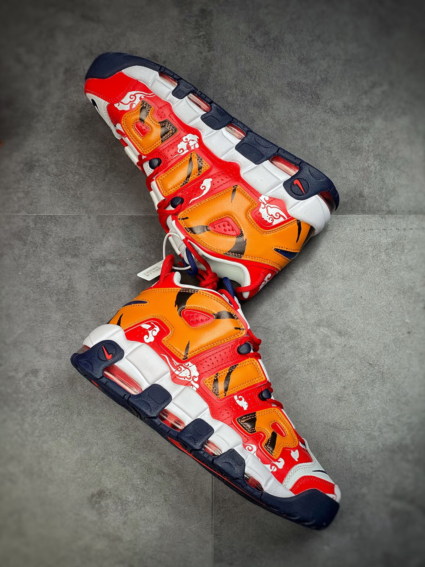 260 【定制球鞋】Nike Air More Uptempo(GS)大Air 虎年新年定制虎纹祥云高帮复古篮球鞋 CZ7885-100