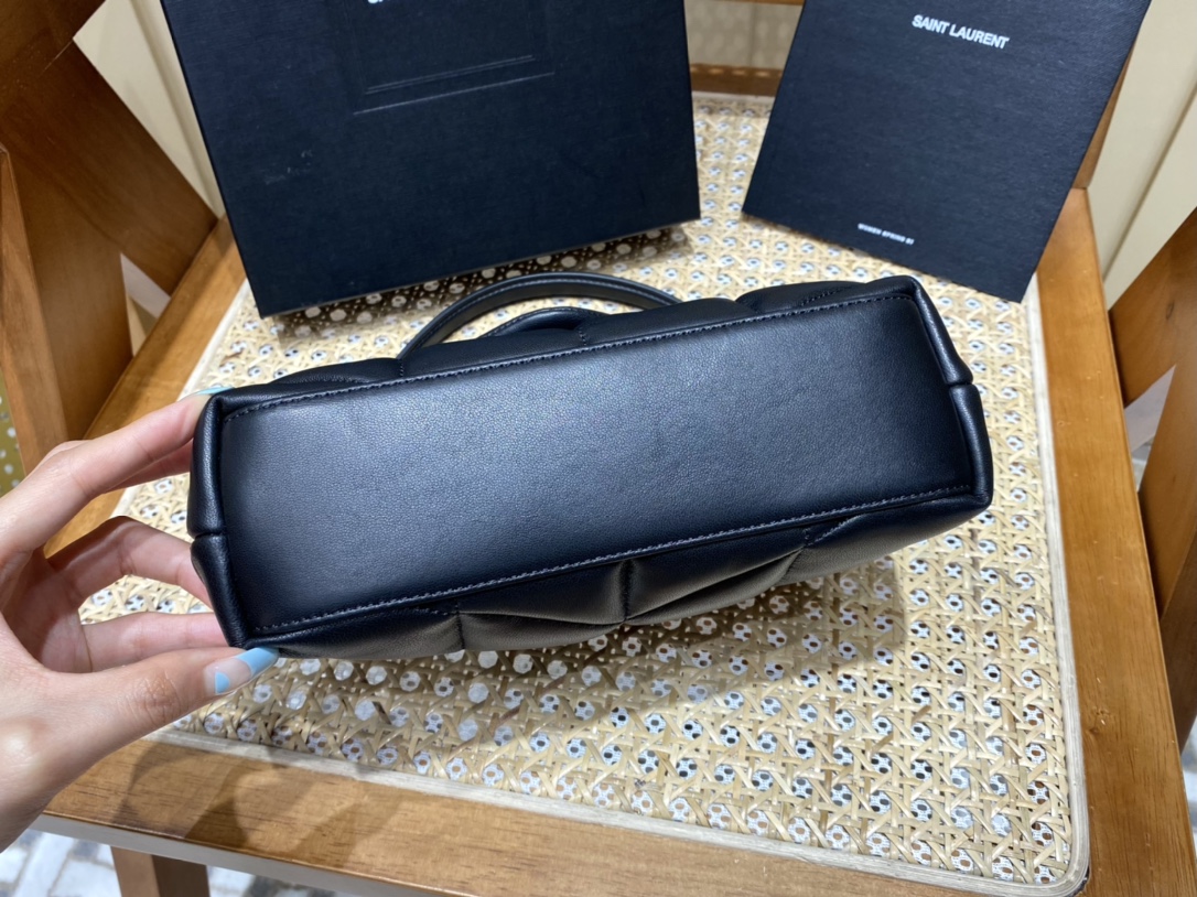 Ysl LOULOU PUFFER 23CM 迷你绗缝小羊皮包 620333黑色银扣