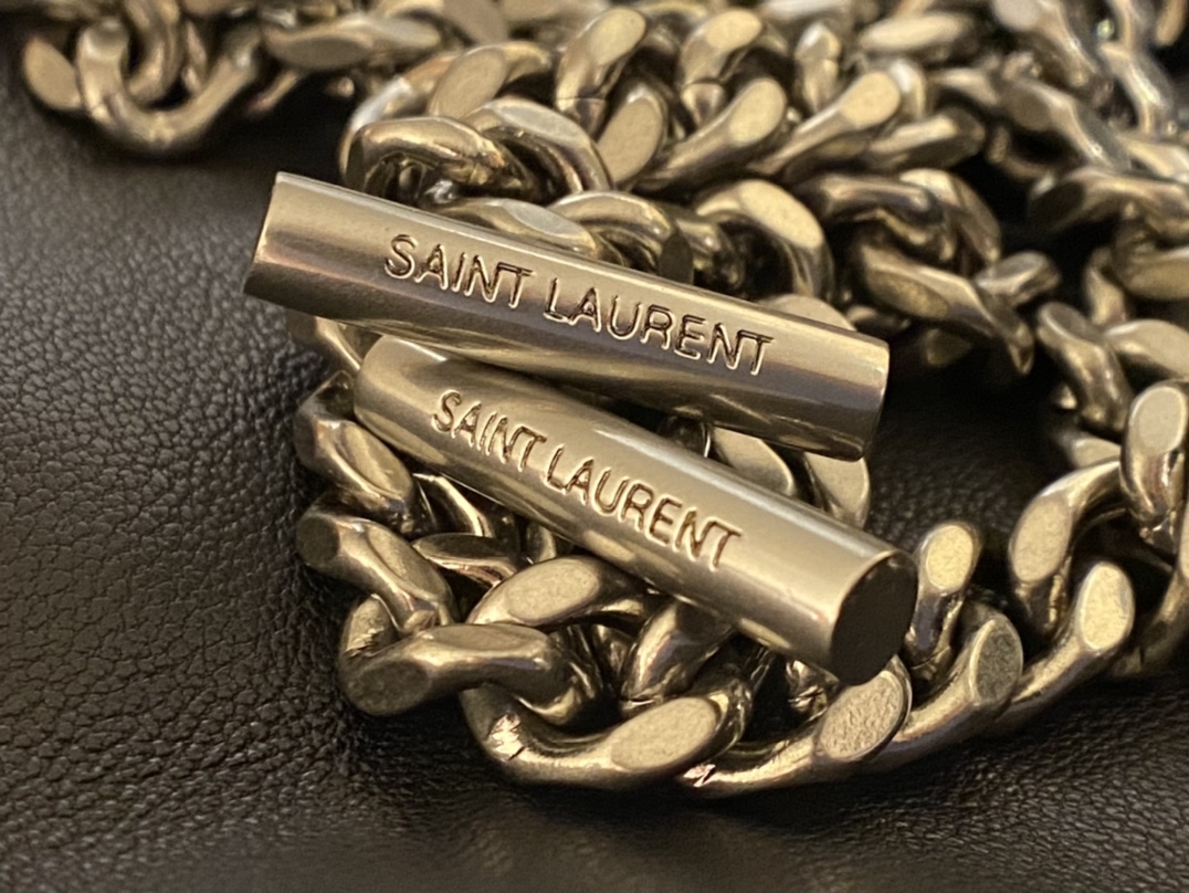 Ysl LOULOU PUFFER 23CM 迷你绗缝小羊皮包 620333黑色银扣