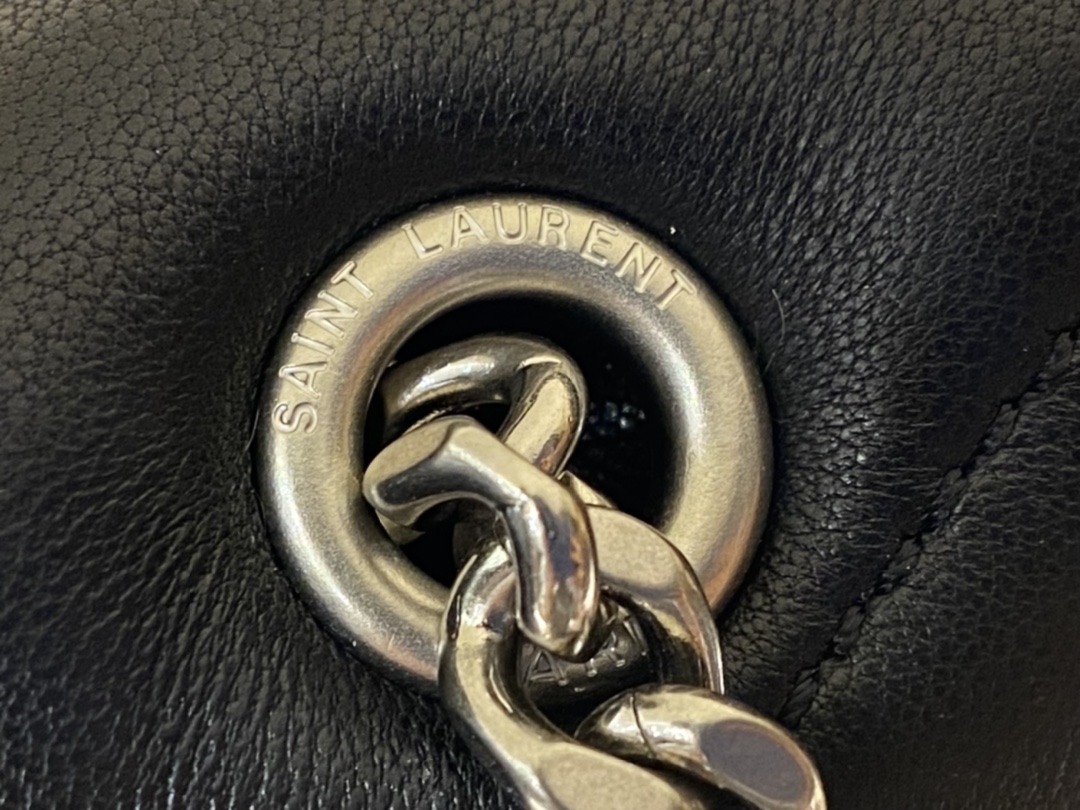 Ysl LOULOU PUFFER 23CM 迷你绗缝小羊皮包 620333黑色银扣