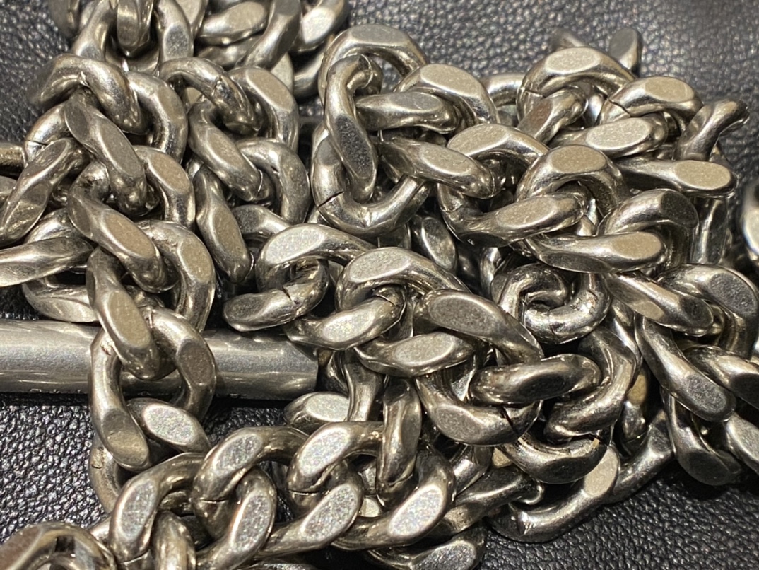 Ysl LOULOU PUFFER 23CM 迷你绗缝小羊皮包 620333黑色银扣