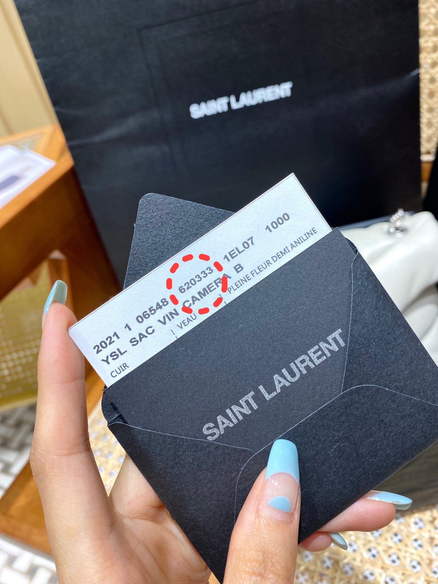 Ysl LOULOU PUFFER 23CM 迷你绗缝小羊皮包 620333白色银扣
