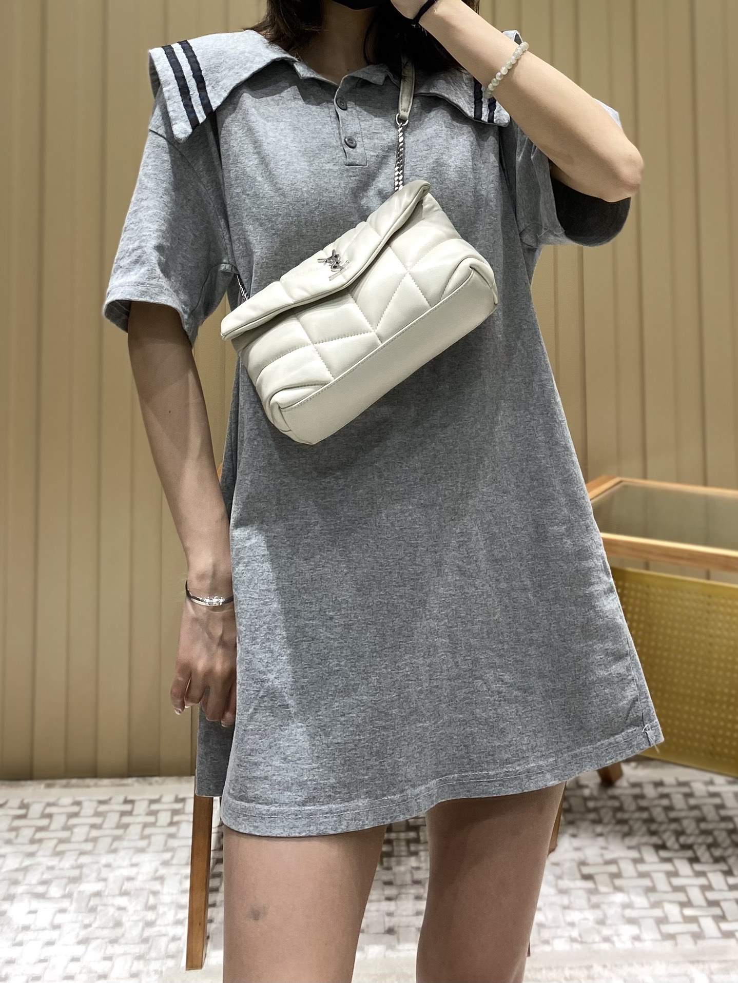 Ysl LOULOU PUFFER 23CM 迷你绗缝小羊皮包 620333白色银扣