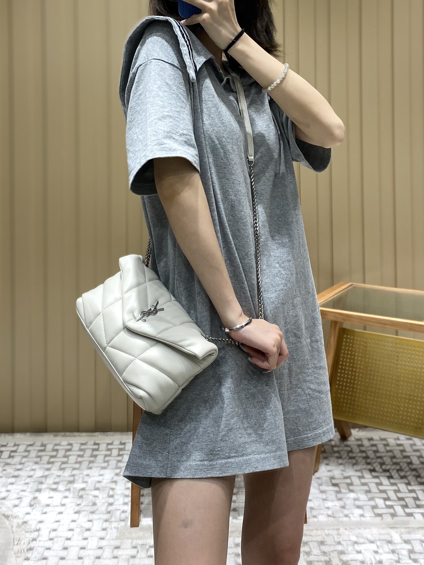 Ysl LOULOU PUFFER 23CM 迷你绗缝小羊皮包 620333白色银扣