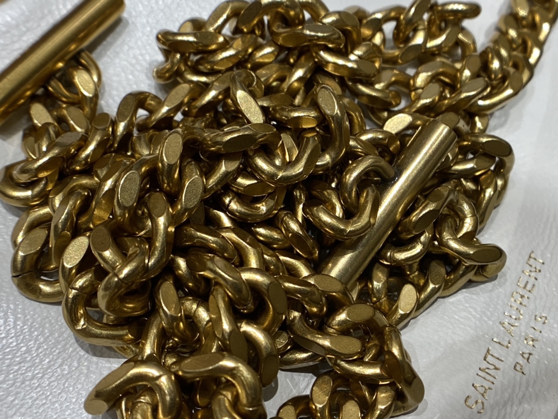 Ysl LOULOU PUFFER 23CM 迷你绗缝小羊皮包 620333白色/金扣