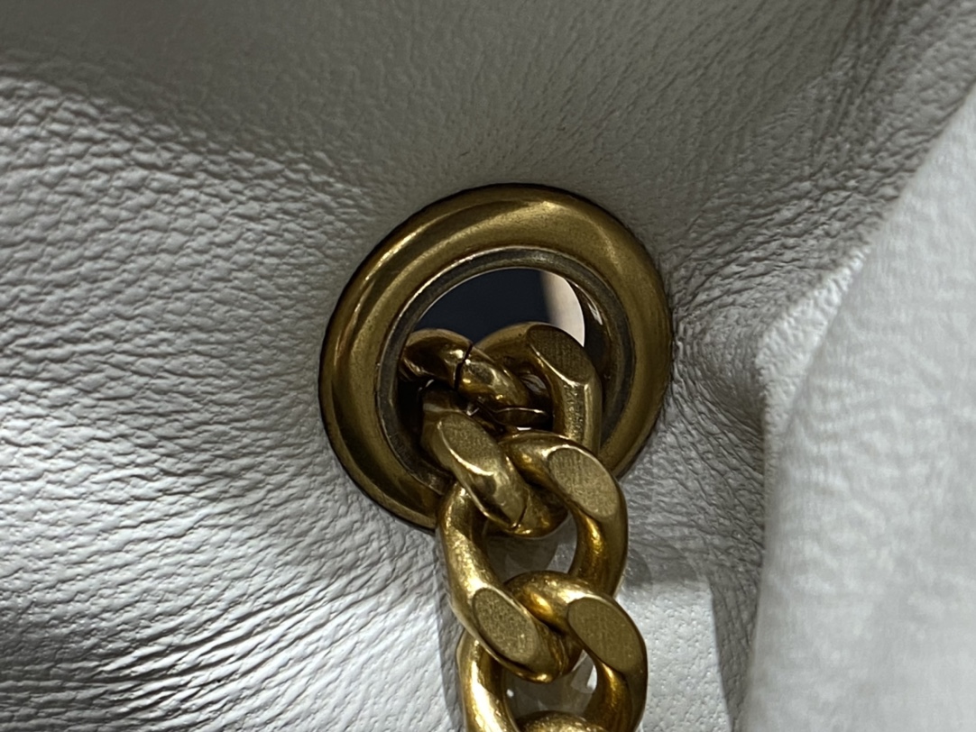 Ysl LOULOU PUFFER 23CM 迷你绗缝小羊皮包 620333白色/金扣