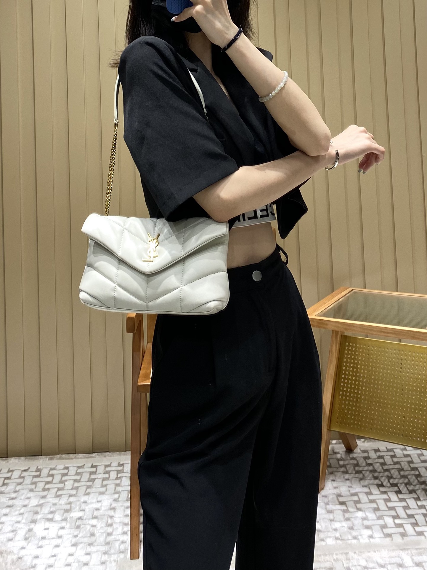 Ysl LOULOU PUFFER 23CM 迷你绗缝小羊皮包 620333白色/金扣