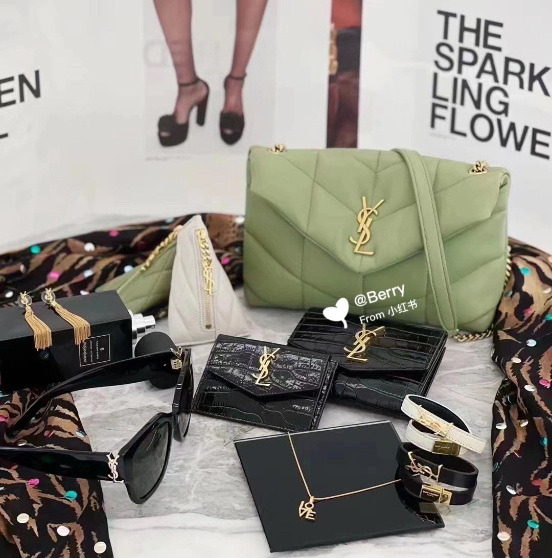 Ysl LOULOU PUFFER 23CM 迷你绗缝小羊皮包 620333牛油果绿/金扣