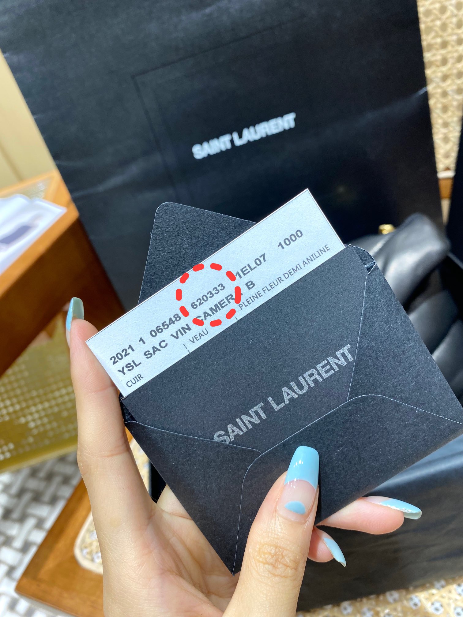 Ysl LOULOU PUFFER 23CM 迷你绗缝小羊皮包 620333黑色/金扣