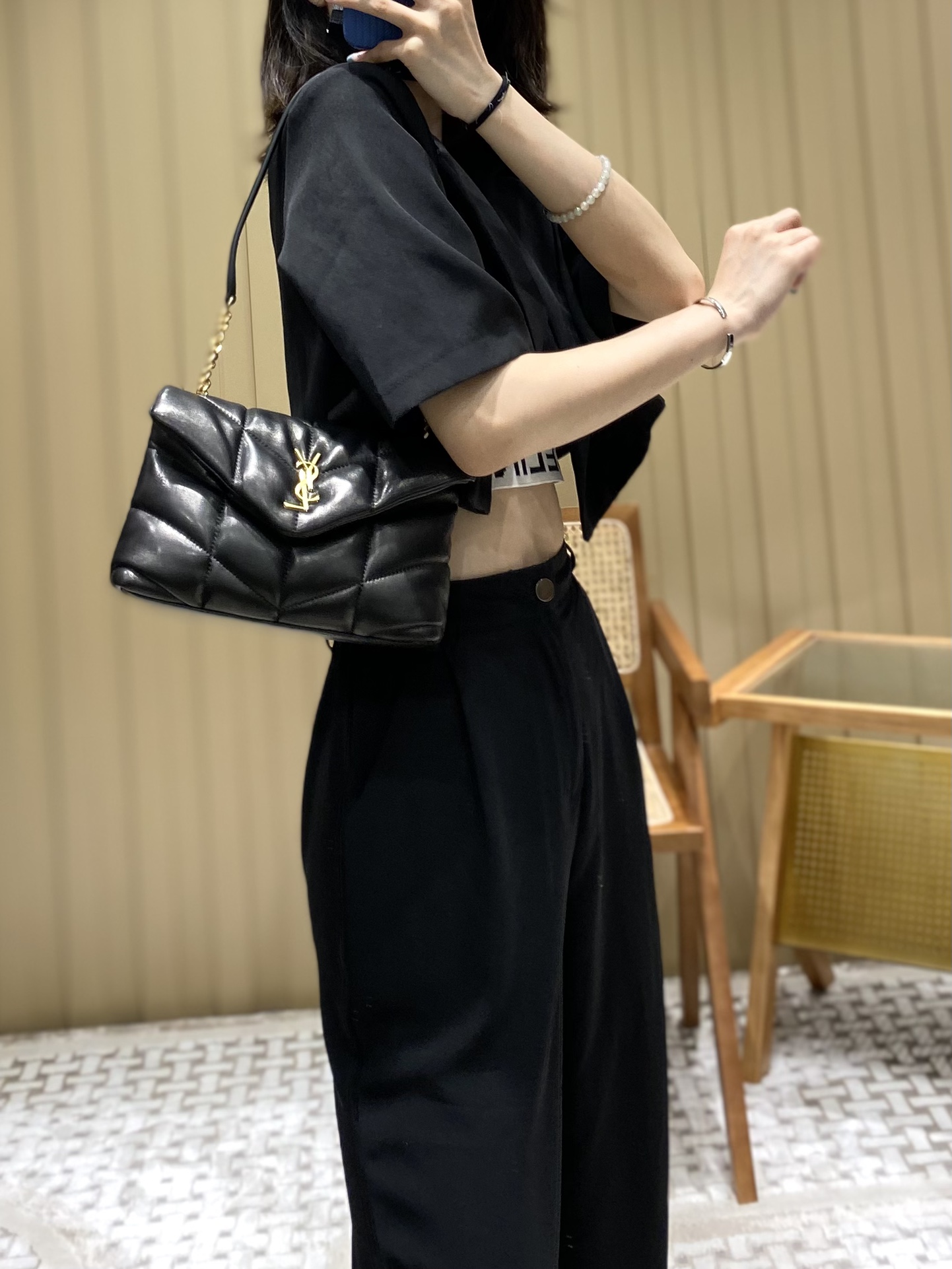 Ysl LOULOU PUFFER 23CM 迷你绗缝小羊皮包 620333黑色/金扣