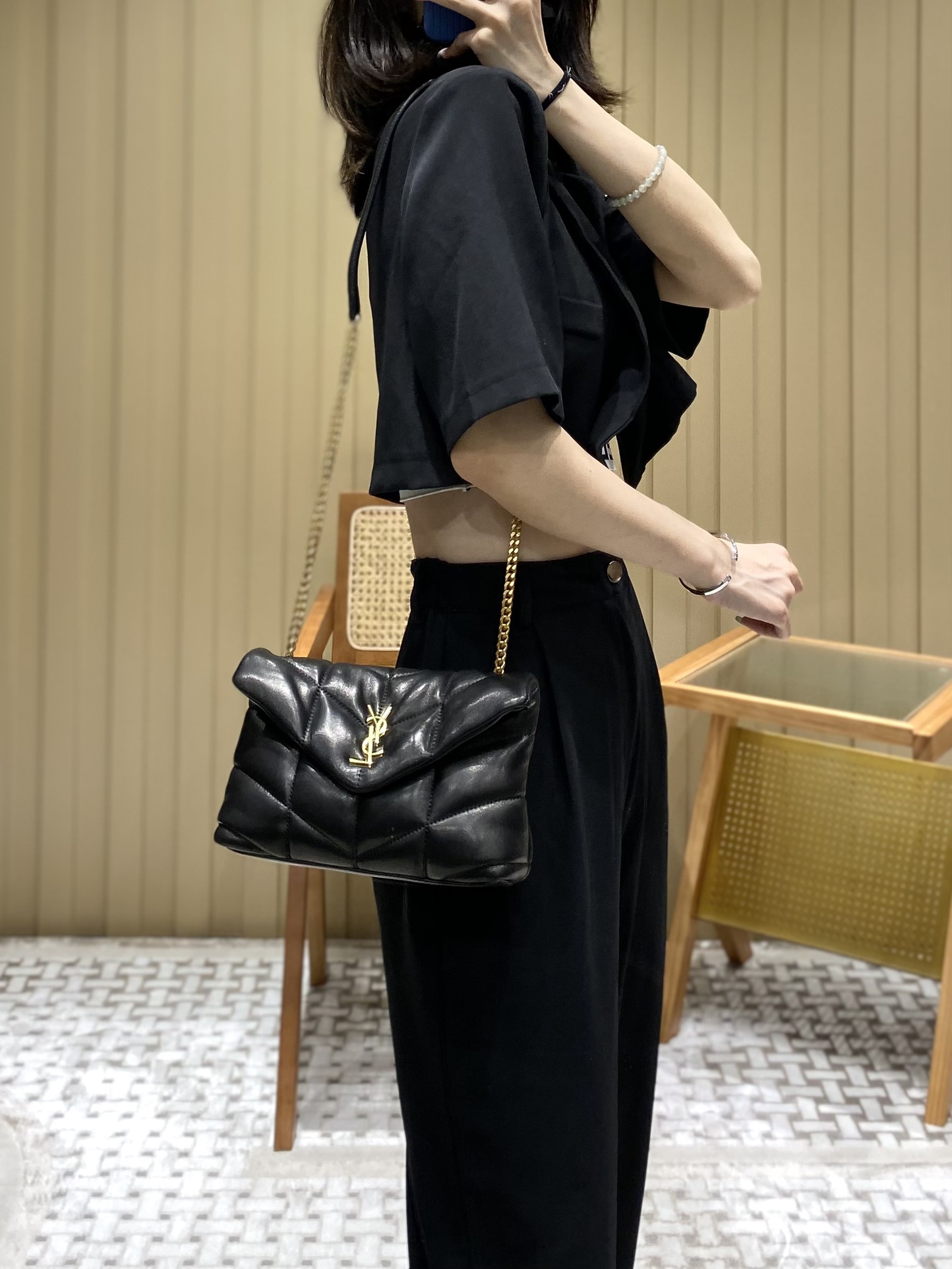 Ysl LOULOU PUFFER 23CM 迷你绗缝小羊皮包 620333黑色/金扣