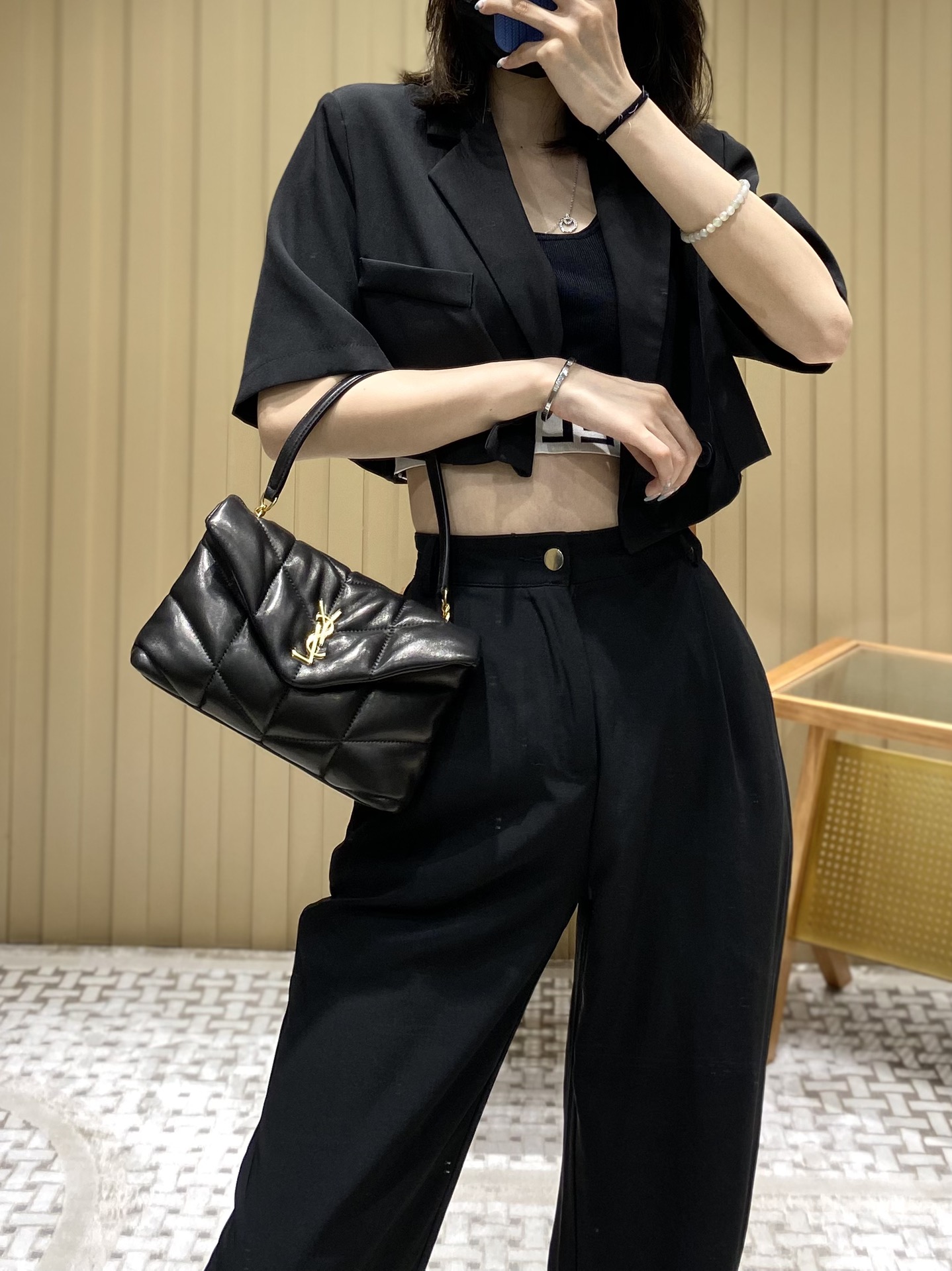 Ysl LOULOU PUFFER 23CM 迷你绗缝小羊皮包 620333黑色/金扣