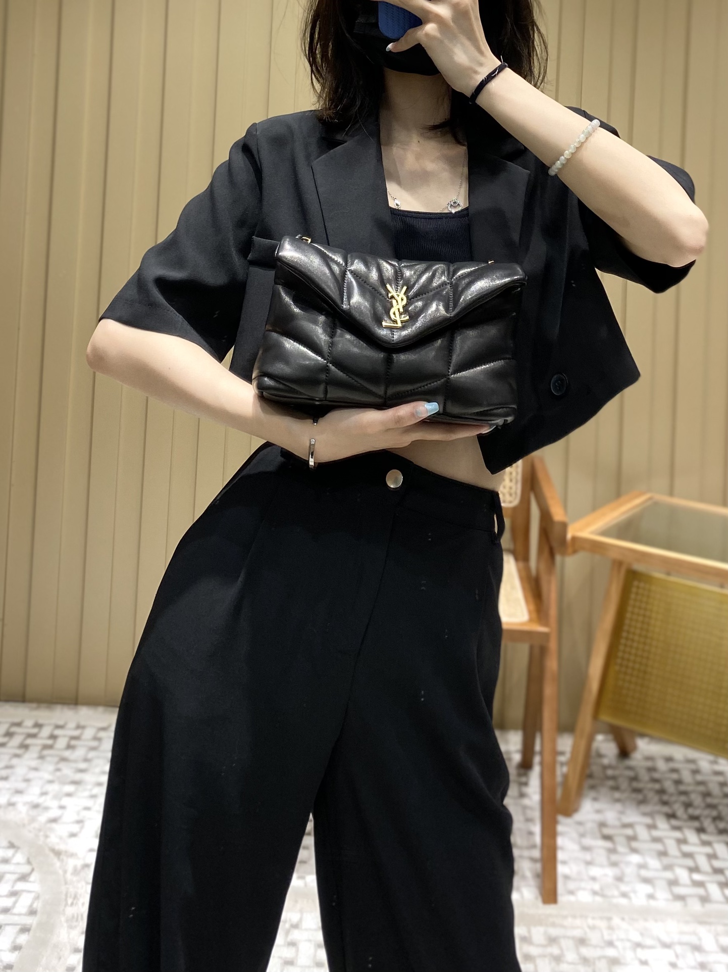 Ysl LOULOU PUFFER 23CM 迷你绗缝小羊皮包 620333黑色/金扣