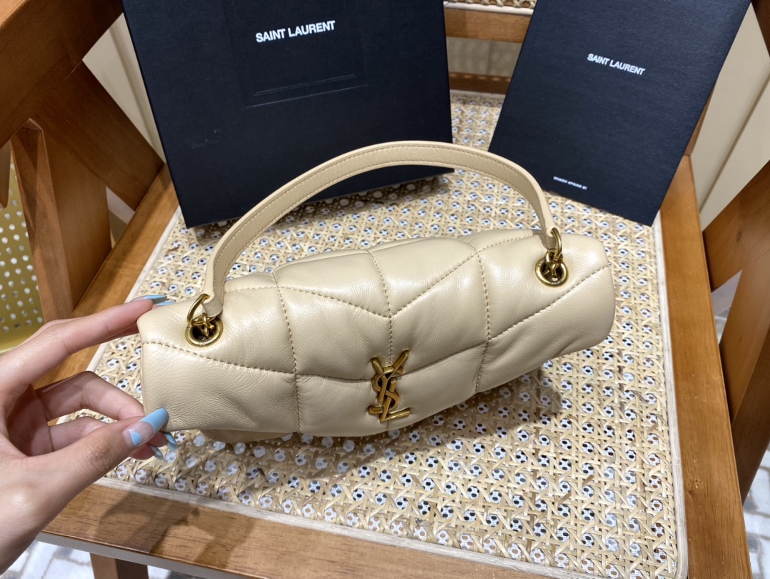 Ysl LOULOU PUFFER 23CM 迷你绗缝小羊皮包 620333奶油杏色/金扣