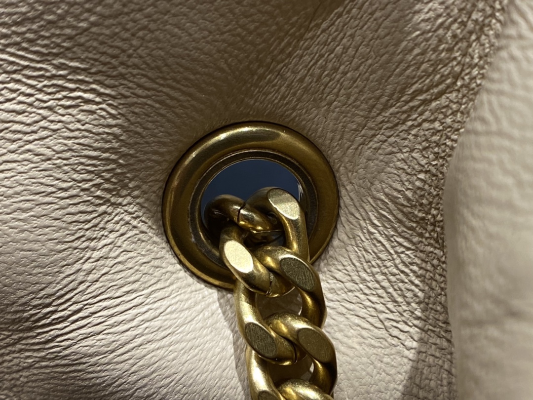 Ysl LOULOU PUFFER 23CM 迷你绗缝小羊皮包 620333奶油杏色/金扣