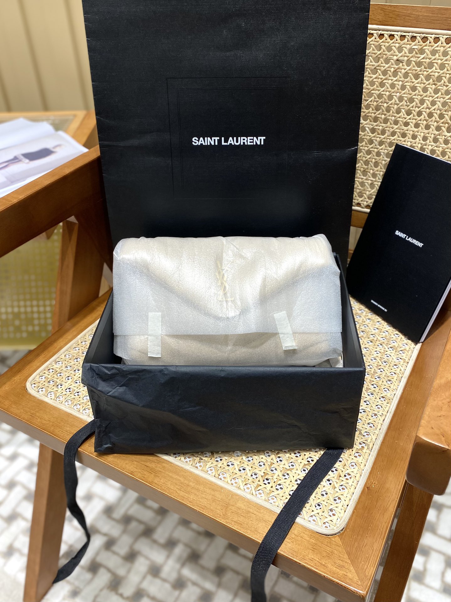 Ysl LOULOU PUFFER 23CM 迷你绗缝小羊皮包 620333奶油杏色/金扣