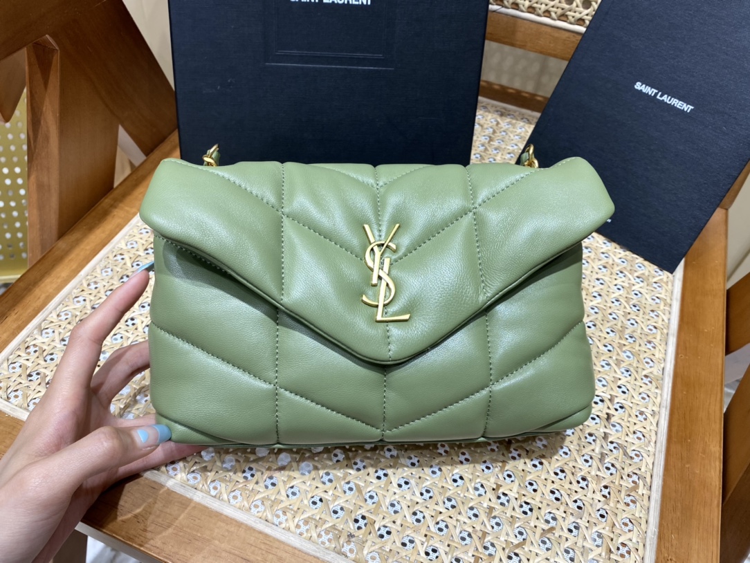 Ysl LOULOU PUFFER 23CM 迷你绗缝小羊皮包 620333牛油果绿/金扣