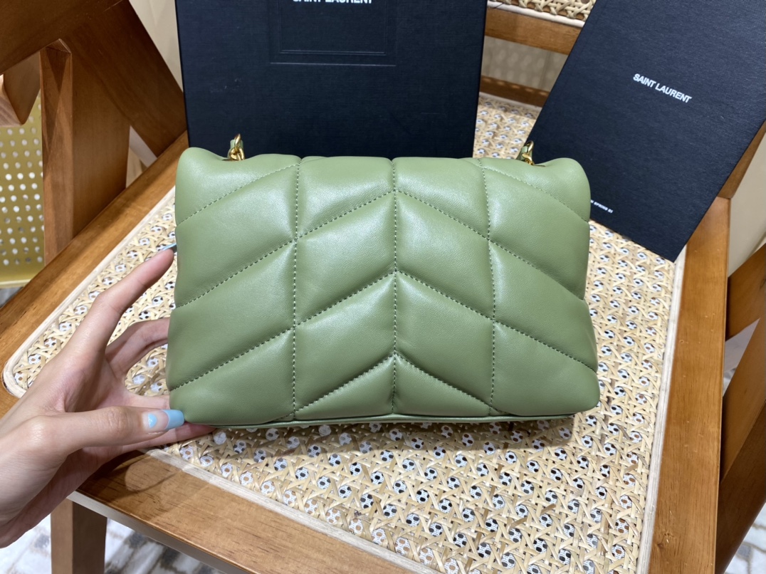 Ysl LOULOU PUFFER 23CM 迷你绗缝小羊皮包 620333牛油果绿/金扣