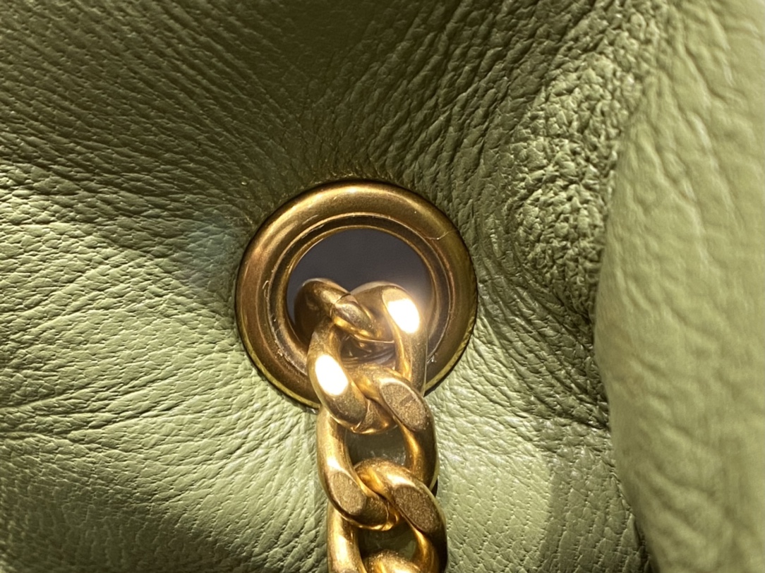 Ysl LOULOU PUFFER 23CM 迷你绗缝小羊皮包 620333牛油果绿/金扣