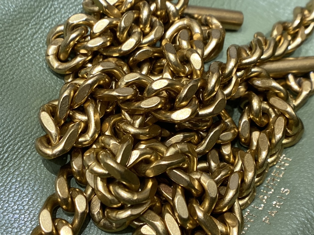 Ysl LOULOU PUFFER 23CM 迷你绗缝小羊皮包 620333牛油果绿/金扣