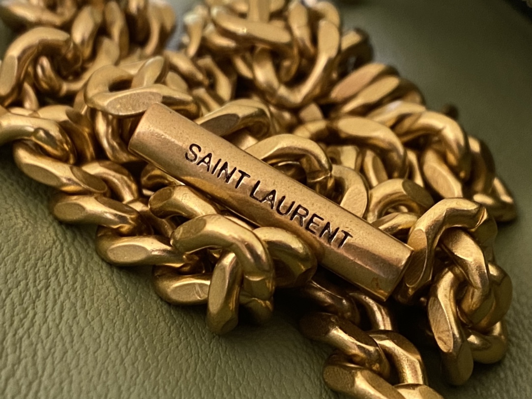 Ysl LOULOU PUFFER 23CM 迷你绗缝小羊皮包 620333牛油果绿/金扣