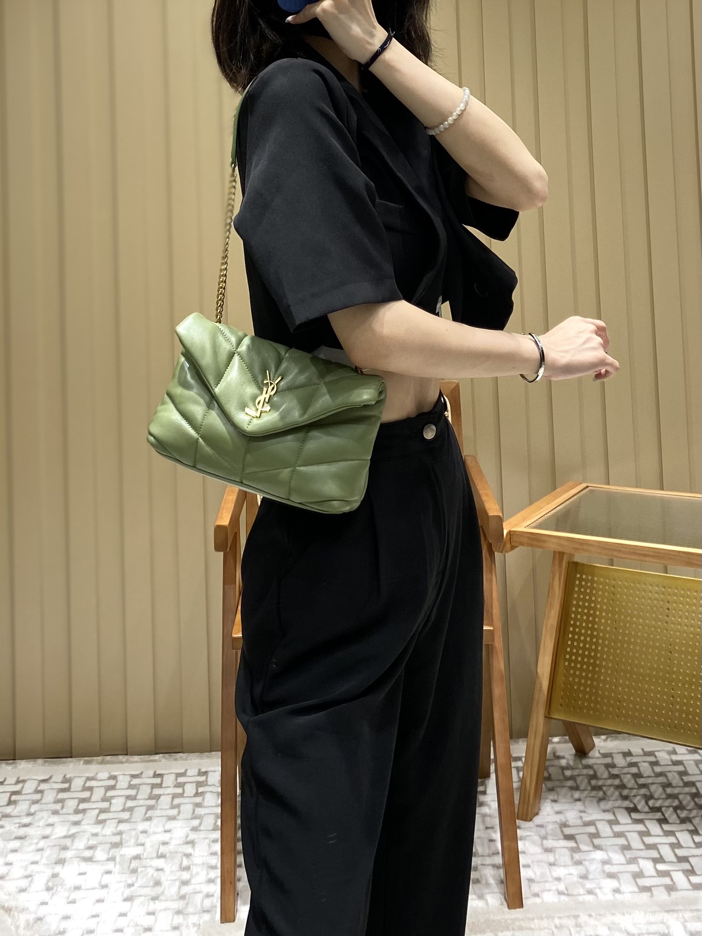 Ysl LOULOU PUFFER 23CM 迷你绗缝小羊皮包 620333牛油果绿/金扣