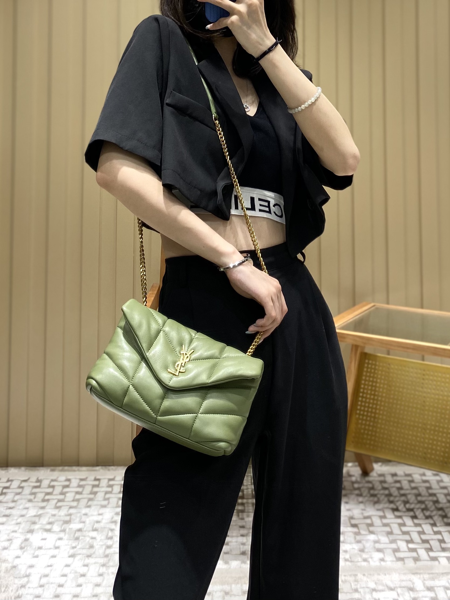Ysl LOULOU PUFFER 23CM 迷你绗缝小羊皮包 620333牛油果绿/金扣