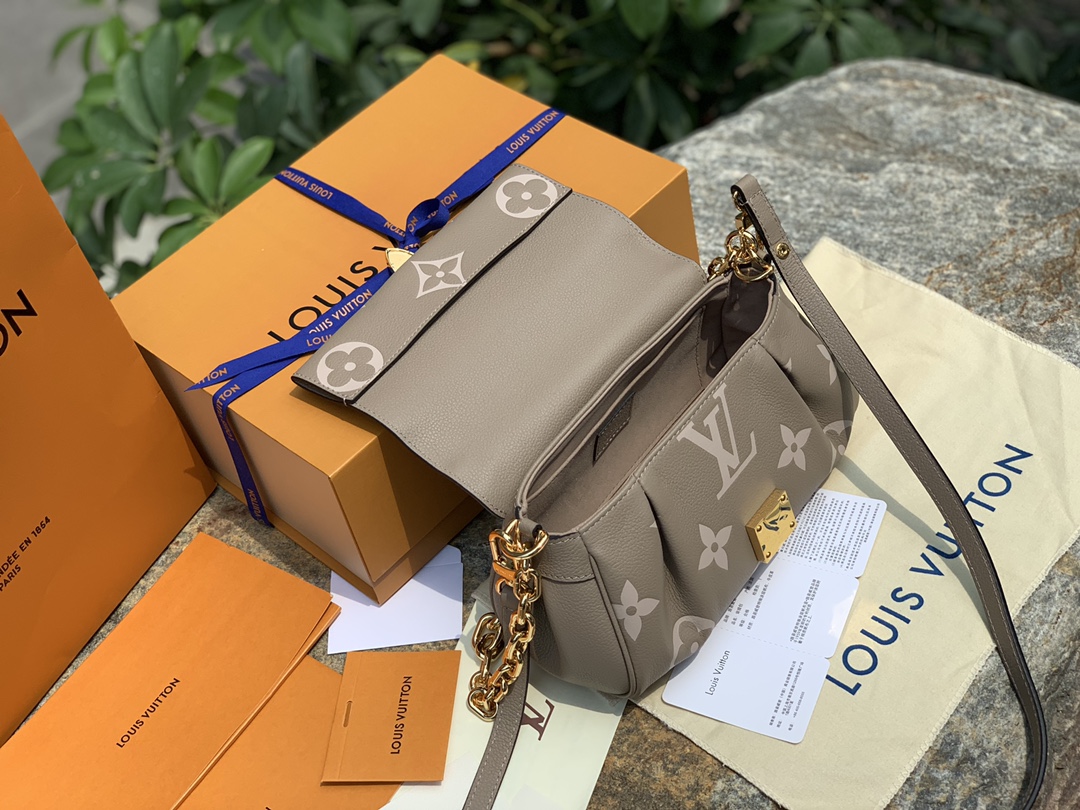 非市场普通货 进口皮料半钢五金 n45836奶茶色尺寸24 x 14 x 9 cm真正的原厂原装货！这款