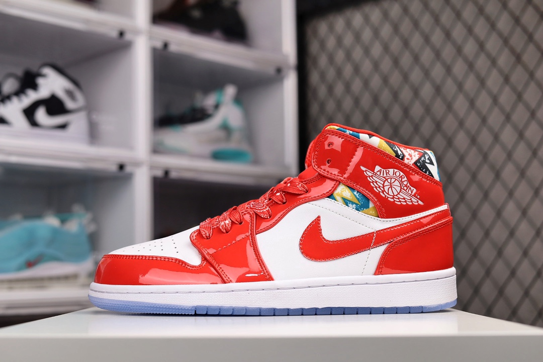 H0 原楦原档案数据开发中底注胶孔内置真Sole气垫原版楦头原纸版冲刀全头层Air Jordan 1 Mid AJ1/ 乔1 中邦市面最高工艺中帮系列 全新批次 原装原模大底全鞋原厂定制皮料手感细腻正确折边工艺 完美细节诠释