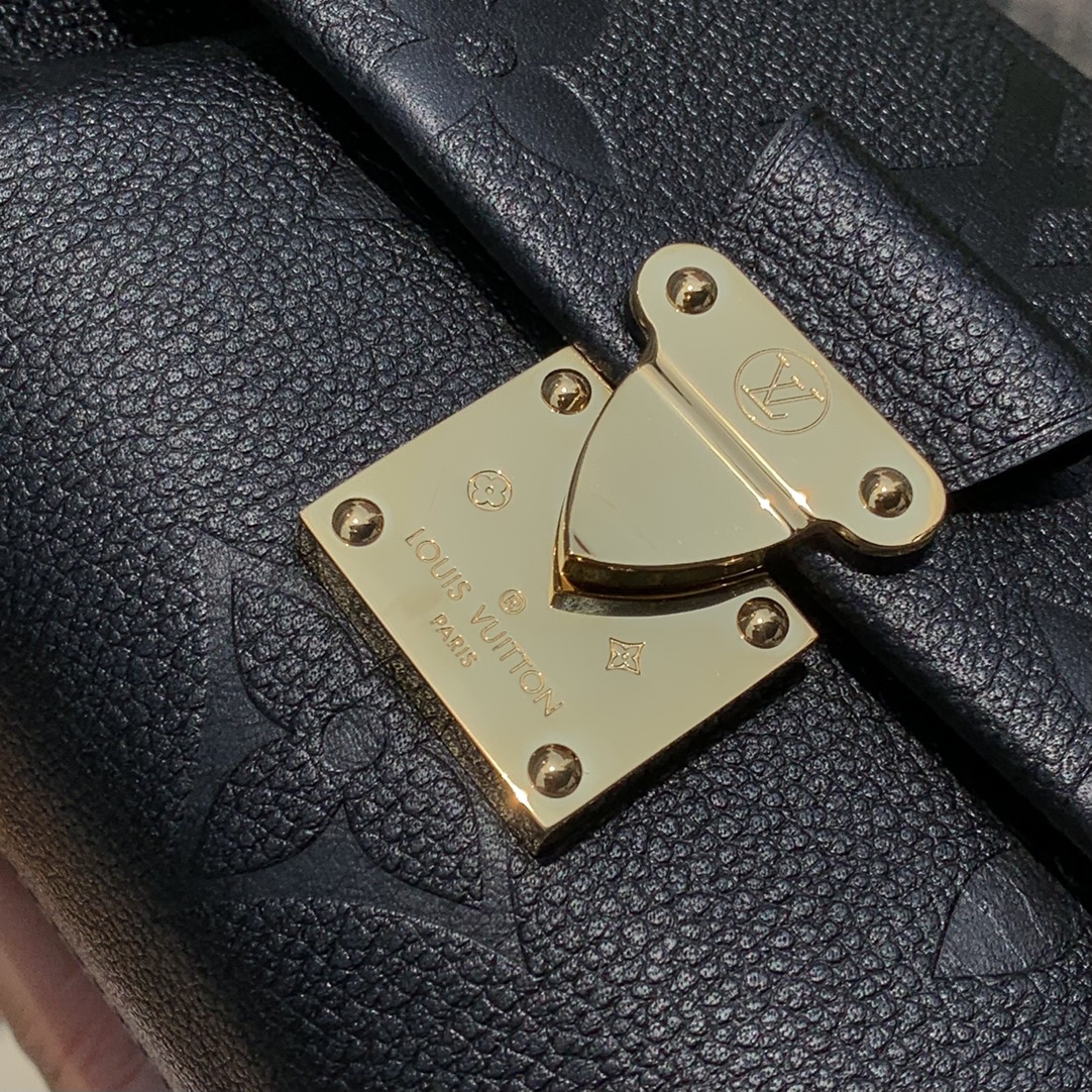 🌼 m45813纯黑色尺寸24 x 14 x 9 cm欧洲纯正渠道！今年超火的L&V新款favorite