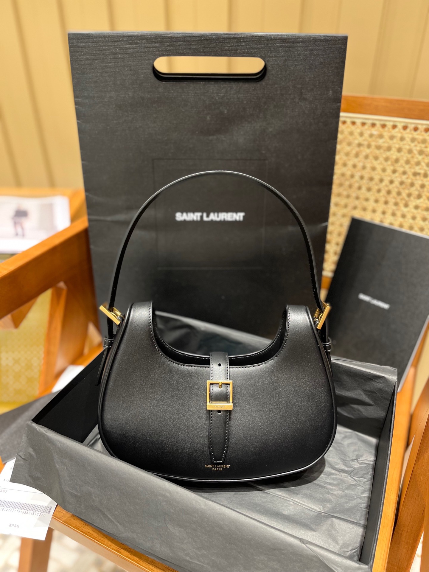 Saint laurent Ysl 𝗟𝗲 𝗙𝗲𝗿𝗺𝗼𝗶𝗿 马鞍腋下包 672615黑色