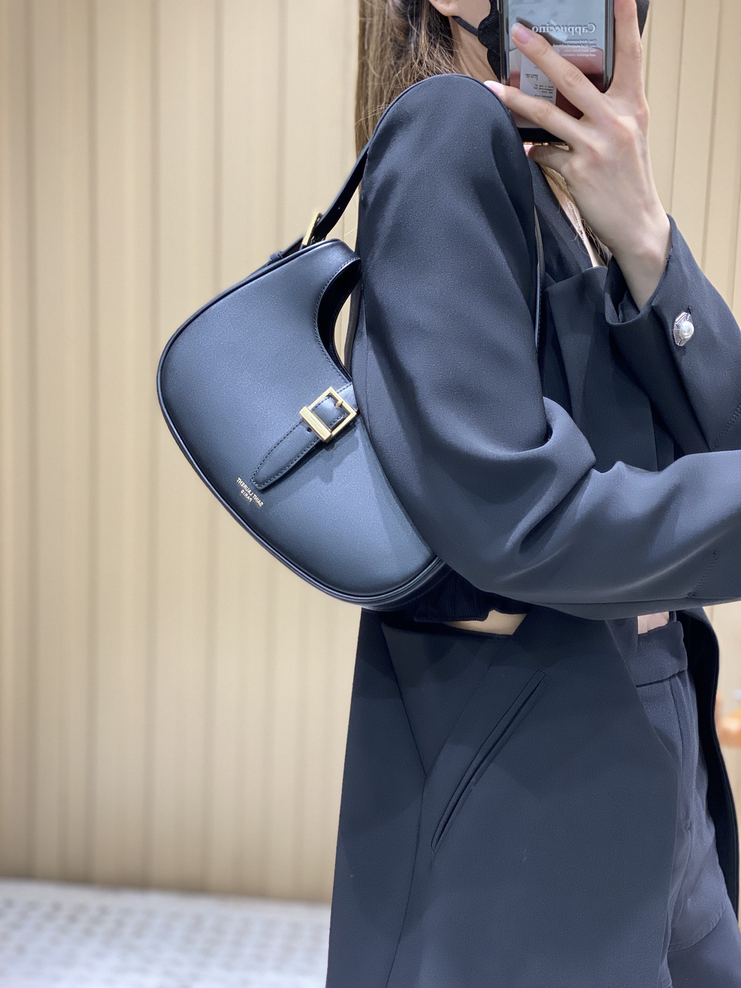 Saint laurent Ysl 𝗟𝗲 𝗙𝗲𝗿𝗺𝗼𝗶𝗿 马鞍腋下包 672615黑色