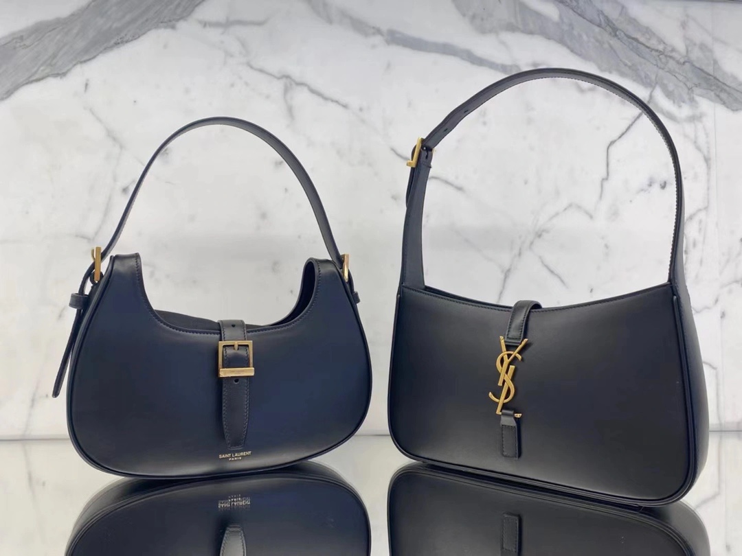 Saint laurent Ysl 𝗟𝗲 𝗙𝗲𝗿𝗺𝗼𝗶𝗿 马鞍腋下包 672615黑色