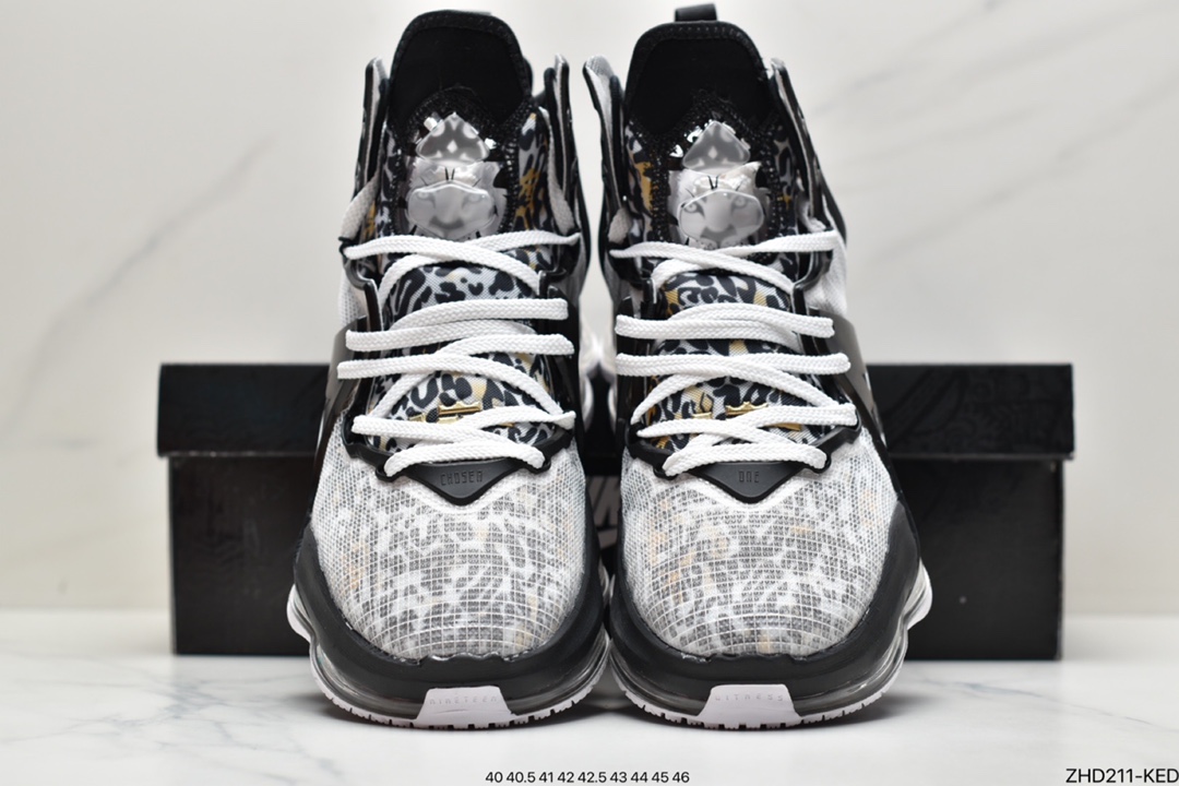 300 耐克NK LeBron 19 黑红詹姆斯总冠军战靴 DC9340-100