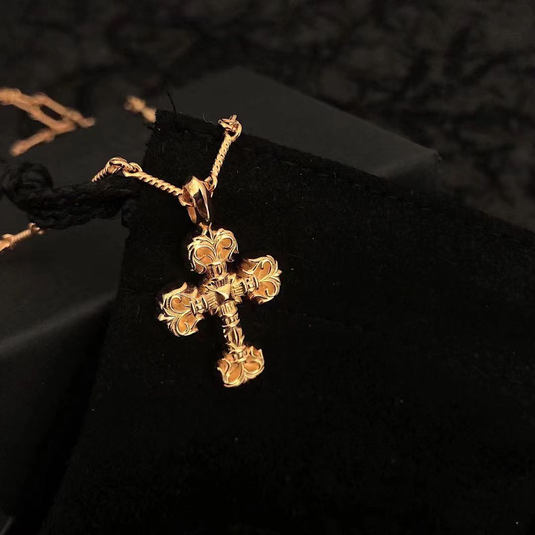 Chrome Hearts 𝐂𝐡𝐫𝐨𝐦𝐞 𝐡𝐞𝐚𝐫𝐭𝐬
