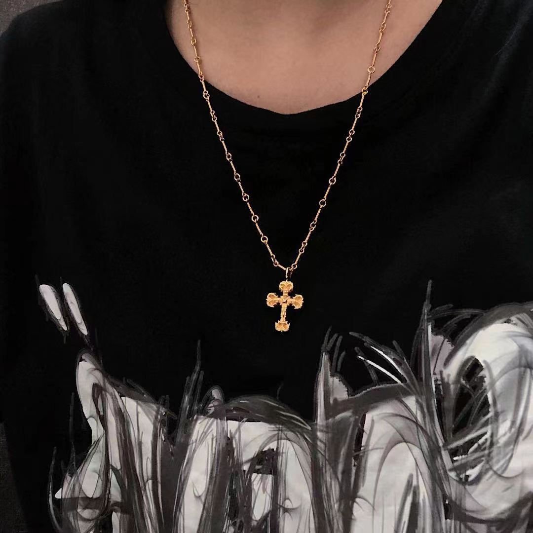 Chrome Hearts 𝐂𝐡𝐫𝐨𝐦𝐞 𝐡𝐞𝐚𝐫𝐭𝐬