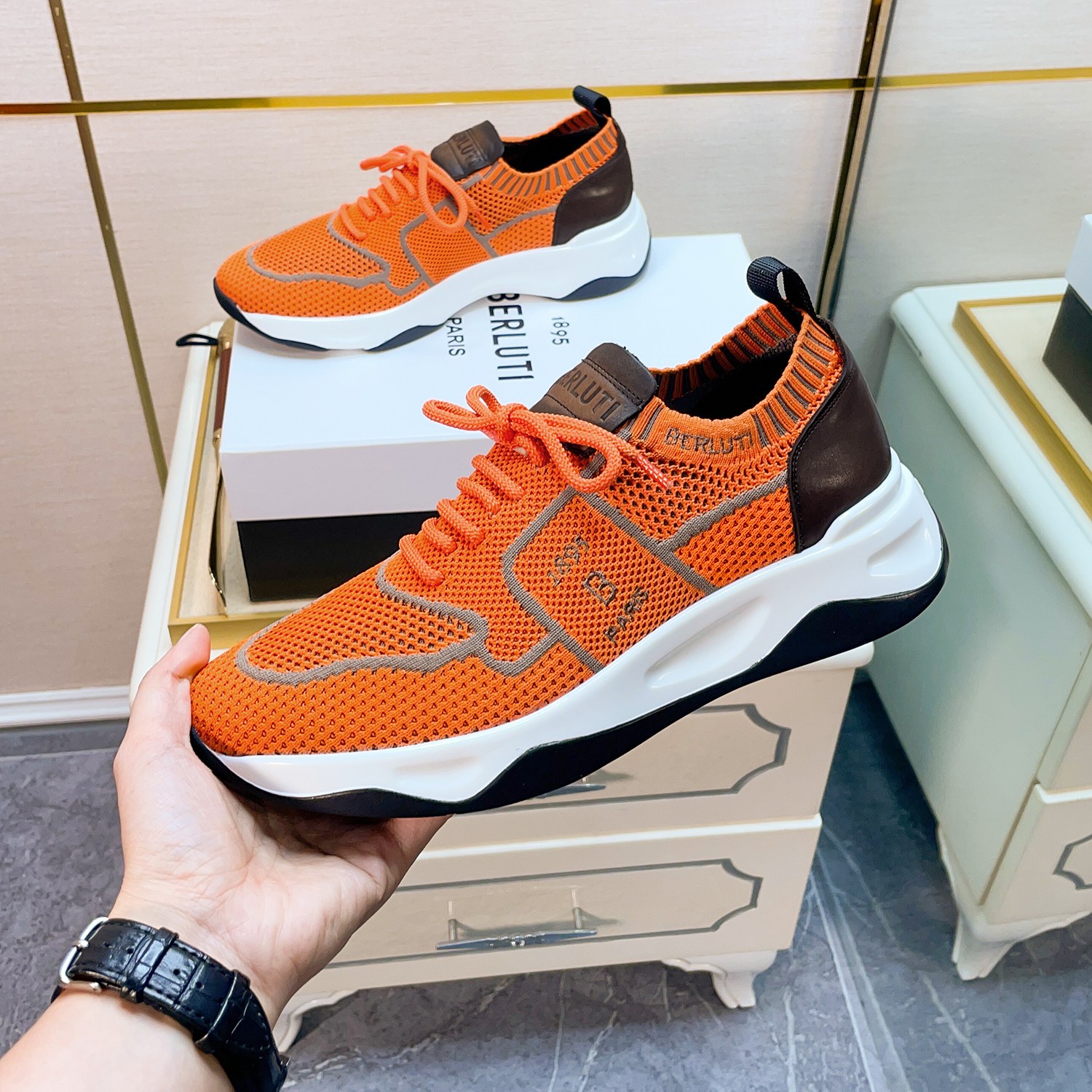 Spring/Summer nueva colección, la única versión en el mercado de los zapatos deportivos para hombre 