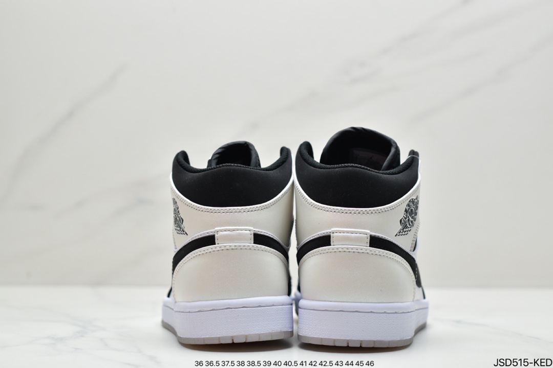 200  Air Jordan 1 Mid “Diamond Shorts” 钻石熊猫 DH6933-100
