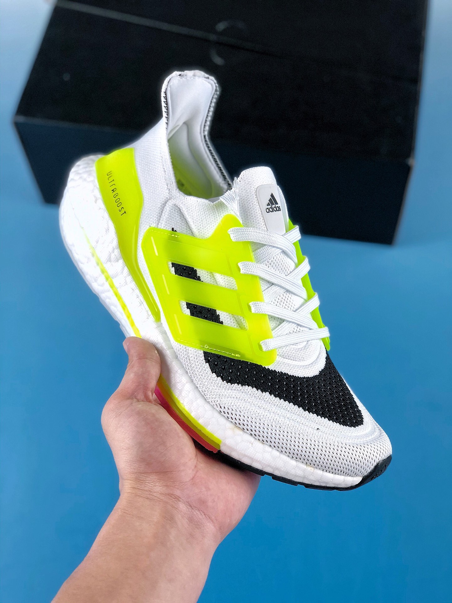 本地自取  终端放店

AD 阿迪 Ultra Boost UB21 超弹力爆米花中底休闲跑步鞋 FY0366 超弹力缓震BOOST中底 带来非凡脚感 尺码：36 36.5 37 38 38.8 39 40 40.5 41 42 42.5 43 44 45