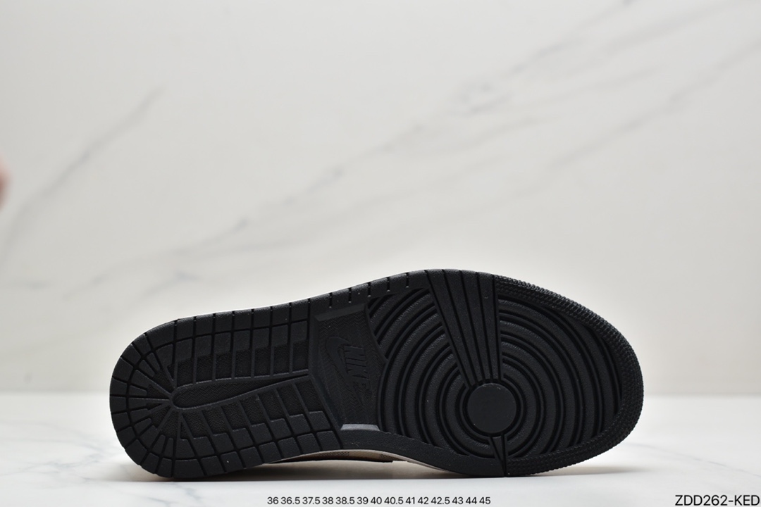 230 耐克Nike Wmns Air Jordan 1 Low”White Wolf Grey”AJ1乔丹一代低帮篮球鞋＂DC0774